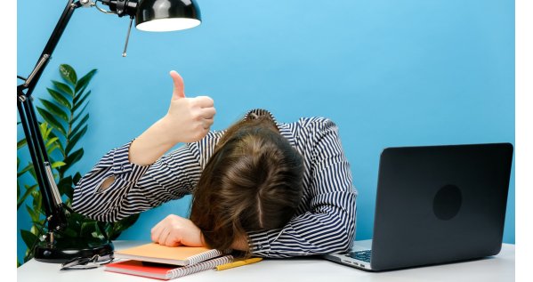 Stanchezza e cali di energia: integratori utili per affrontare il caldo Stanchezza e cali di energia: integratori utili per affrontare il caldo
