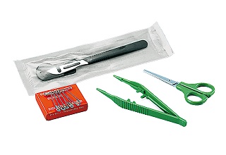 SET DI STRUMENTI SOS MONOUSO IN PLASTICA - Farmadillo