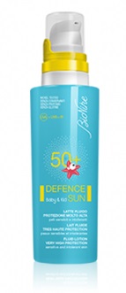 DEFENCE SUN 50+ BABY&KID LATTE FLUIDO PROTEZIONE MOLTO ALTA 125 ML - Farmadillo